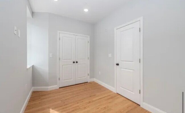 Building Photo - 1522 S 9th St