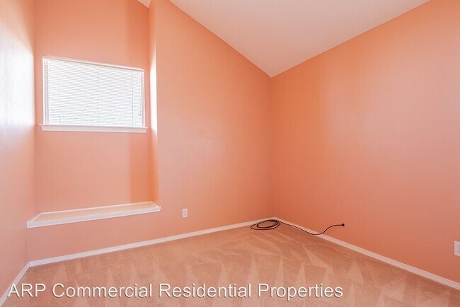 Building Photo - 3 br, 2.5 bath House - 11941 MESQUITE ROCK DR