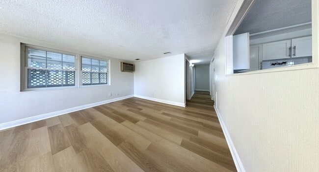 Building Photo - 5506 Staley Dr