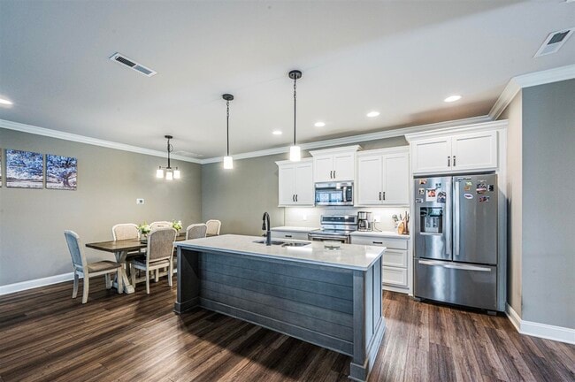 Building Photo - 535 Cumberland Pointe Ln