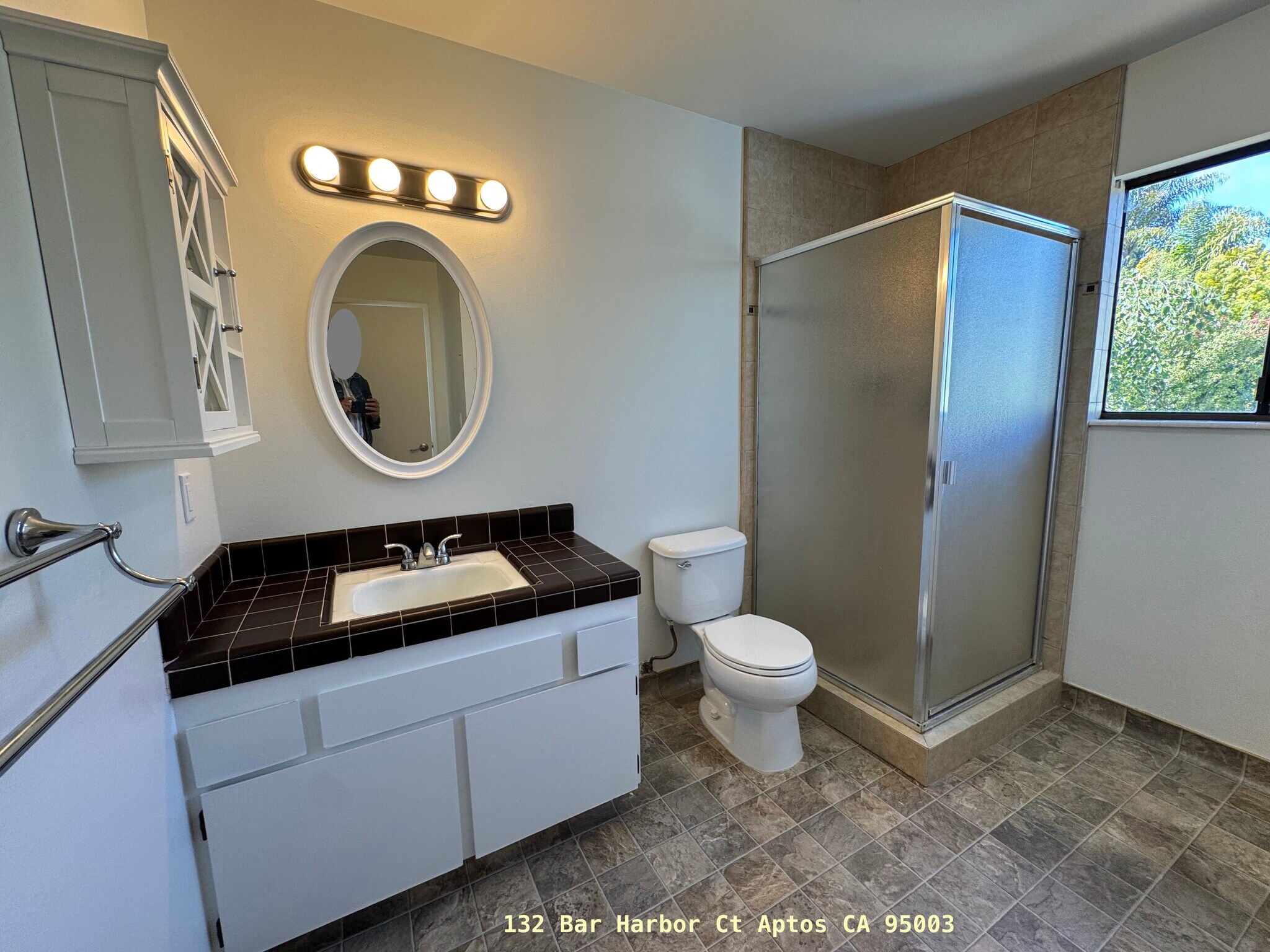 Common Bath 1 - 132 Bar Harbor Ct