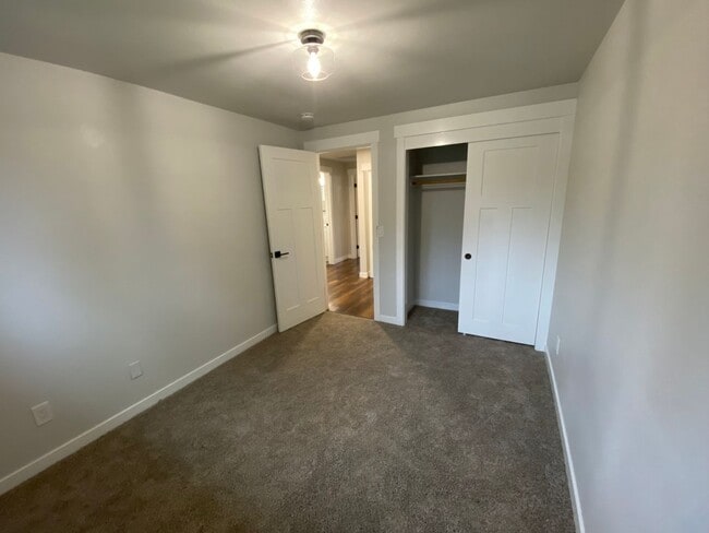 Building Photo - Woodland Creek Rambler on Corner lot with large yard