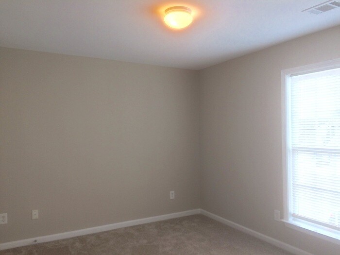 Building Photo - 3236 Wellington Walk SW