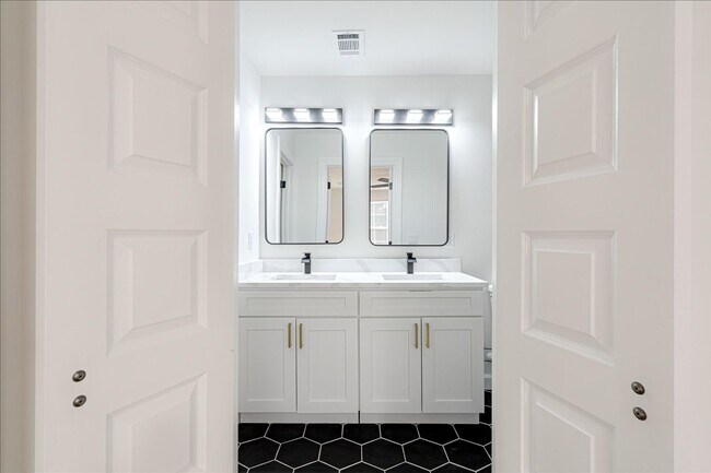 Building Photo - 4093 Twilight Ave