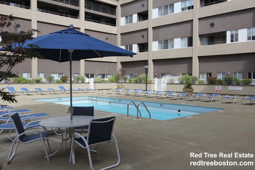 Building Photo - 1079 Commonwealth Ave