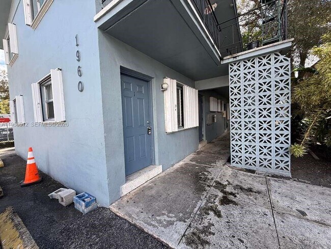 Building Photo - 1960 NW Flagler Terrace