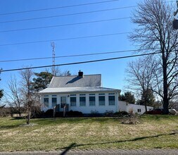 Building Photo - Country Living! 1st Floor Laundry, 3+Car Garage, with Work Shop!