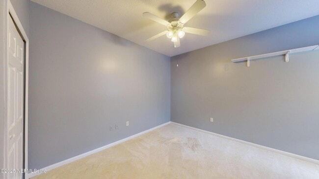 Building Photo - 9744 Summer Grove Way W