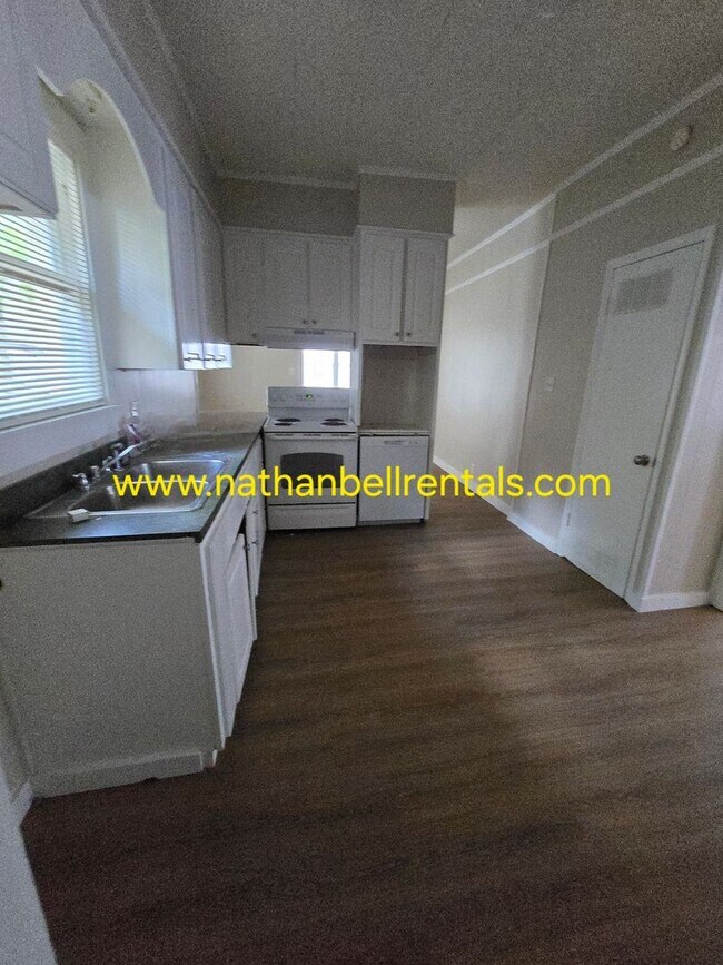 Building Photo - 2114 Culbertson St