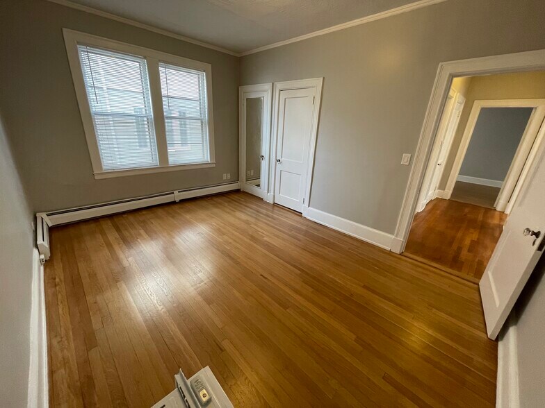 left bedroom - 164 Whitney St