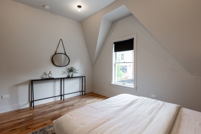 Building Photo - 2228 N Kedzie Blvd