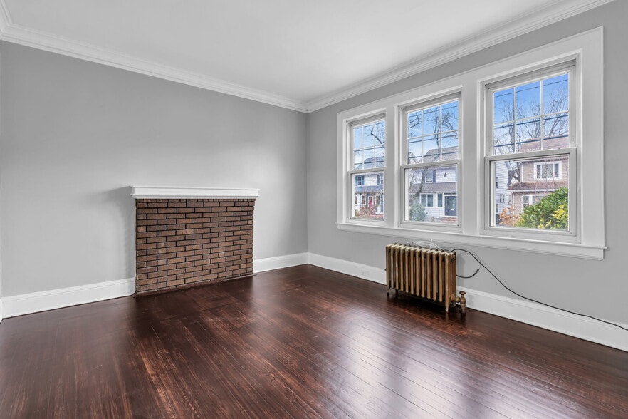 Building Photo - 181 Jacoby Street