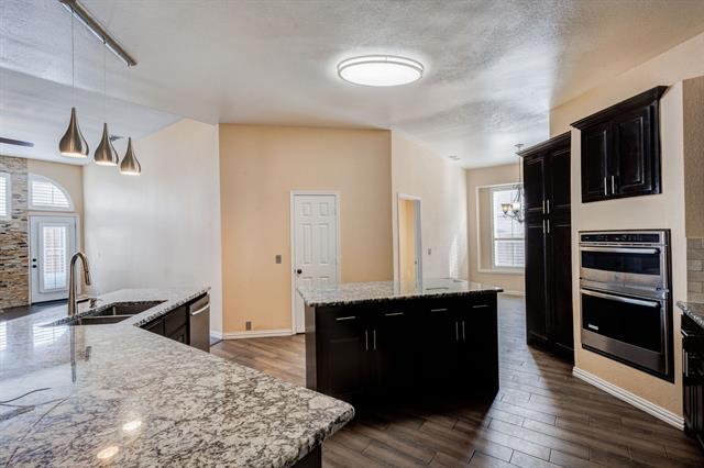 Building Photo - 7220 Cloverleaf Dr