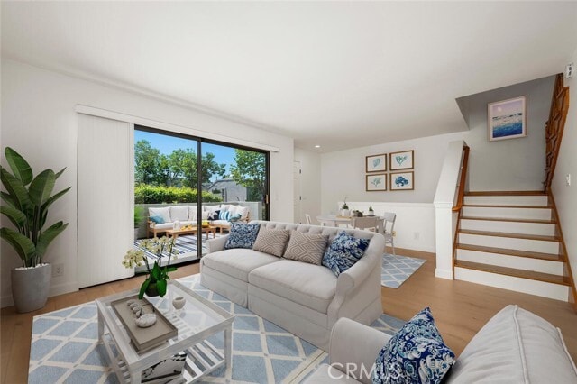 Building Photo - 26405 Mountain Grove Cir