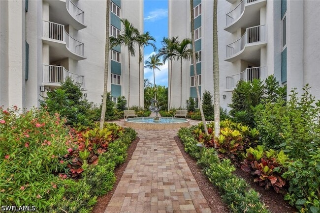 Building Photo - 1300 Gulf Shore Blvd N