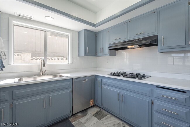 Building Photo - 2298 Golden Arrow Dr