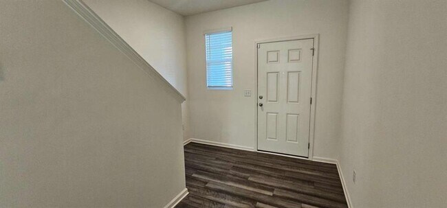 Building Photo - 3488 Cardinal Dr