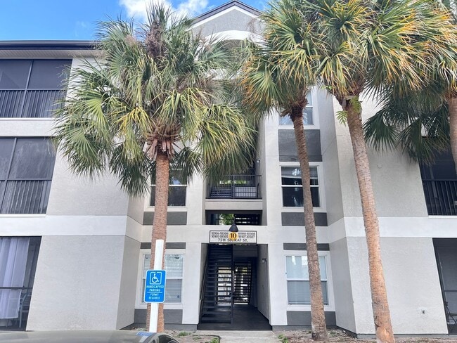 Building Photo - Condo for rent on SANDLAKE PRIVATE RESIDENCES