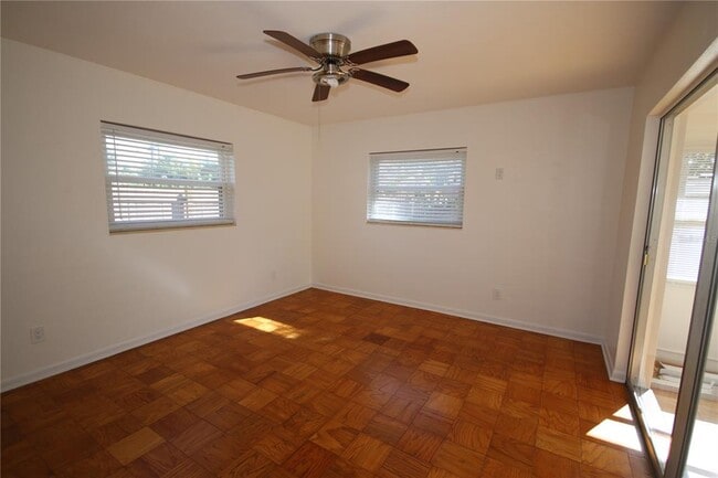 Building Photo - 1429 Seabreeze St