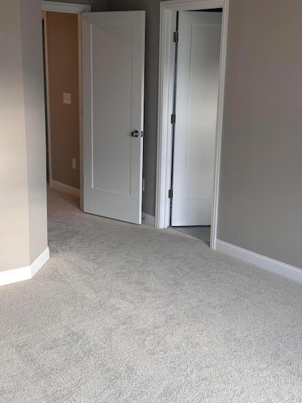 Building Photo - 2027 Aerotrain Ct N