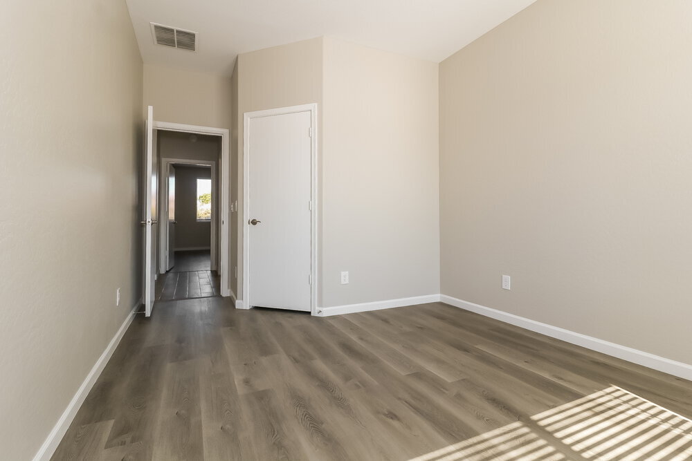 Building Photo - 709 E Whyman Ave