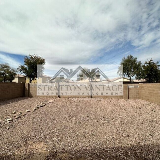 Building Photo - 12220 W Scotts Dr