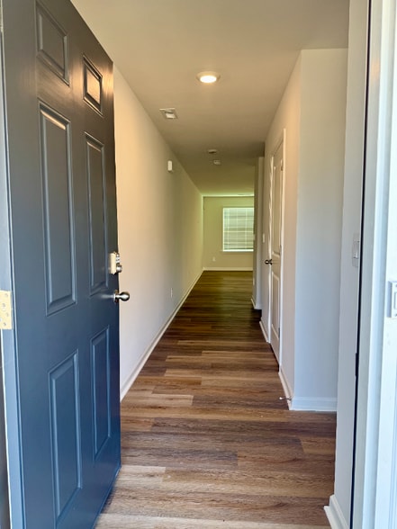 Building Photo - 5106 Hyrule Dr