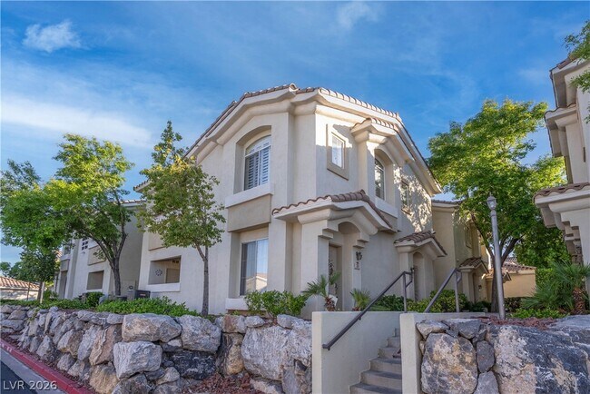 Building Photo - 10001 Crimson Palisades Pl