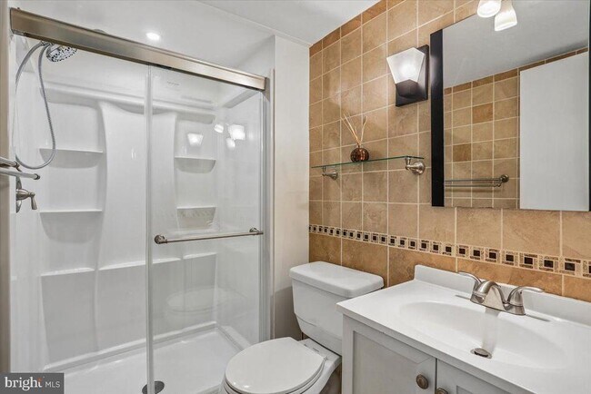 Building Photo - 3 Cinzano Ct