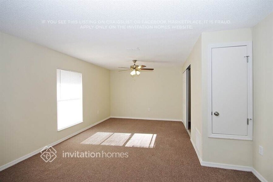 Building Photo - 760 Jena Dr