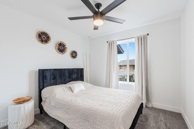 Building Photo - 2529 E Commonwealth Cir