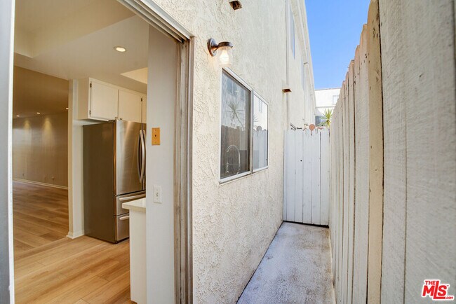Building Photo - 2405 34th St