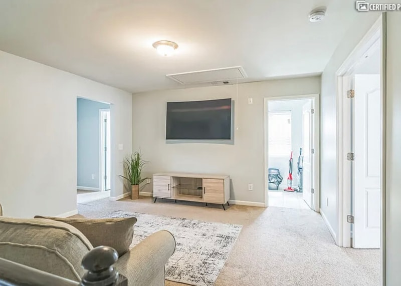 Building Photo - 7731 Cabrini Pl