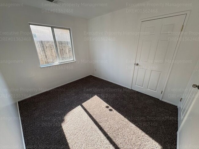 Building Photo - Corner lot 4-bedroom, 2-bathroom home
