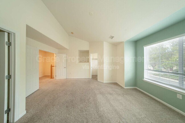 Building Photo - 12780 Ivanhoe St