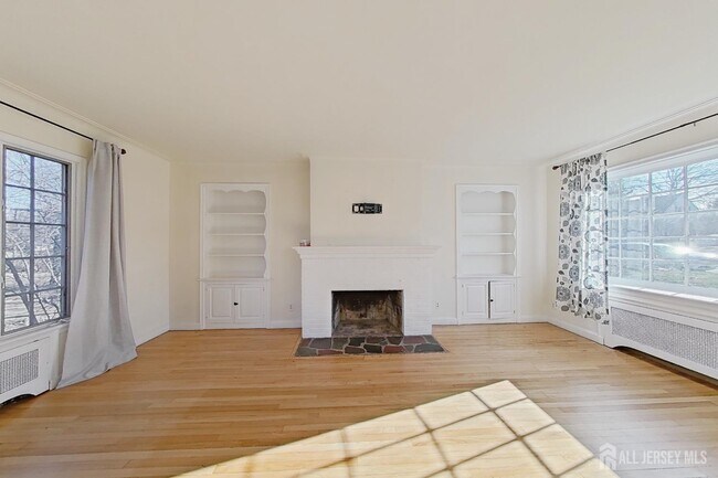 Building Photo - 205 Ashland Rd