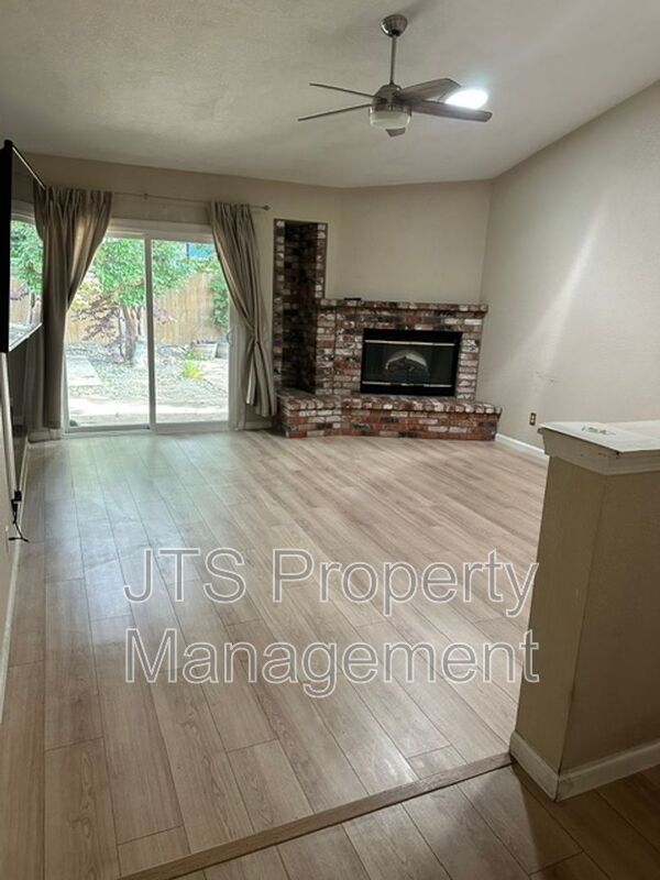 Building Photo - 9349 Newington Way