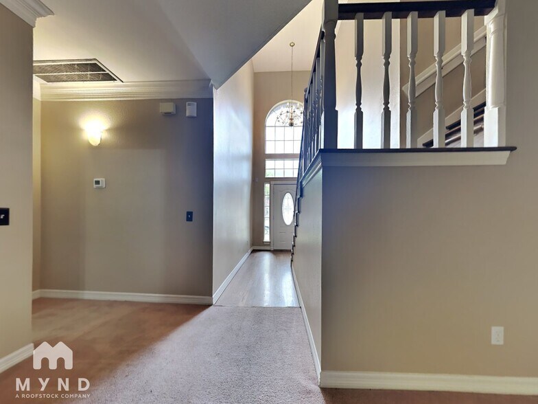 Building Photo - 19026 Owen Oak Dr