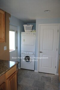 Building Photo - Nice Property in Indian Hills!!