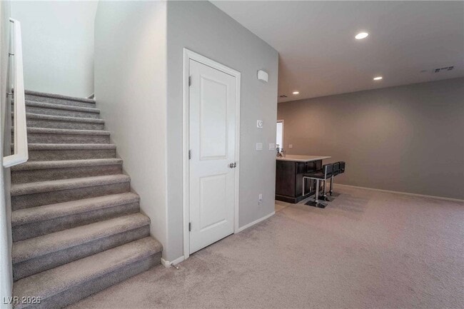 Building Photo - 1115 E Sunset Rd