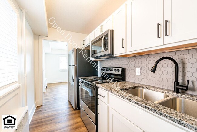 Building Photo - 1823 Griswold Dr