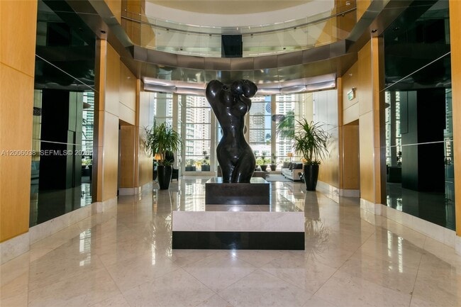 Building Photo - 901 Brickell Key Blvd