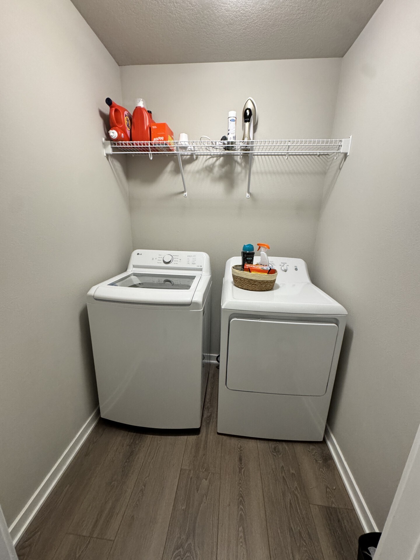 Building Photo - 2622 SE Osier Ave