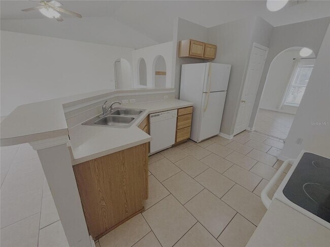 Building Photo - 3668 SW 133rd Loop