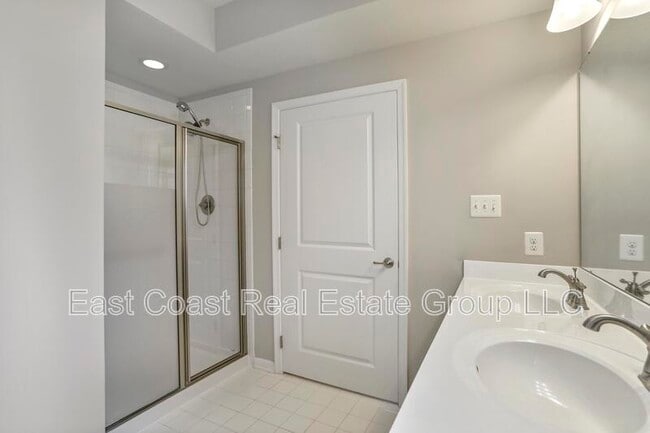 Building Photo - 6501 Walcott Ln