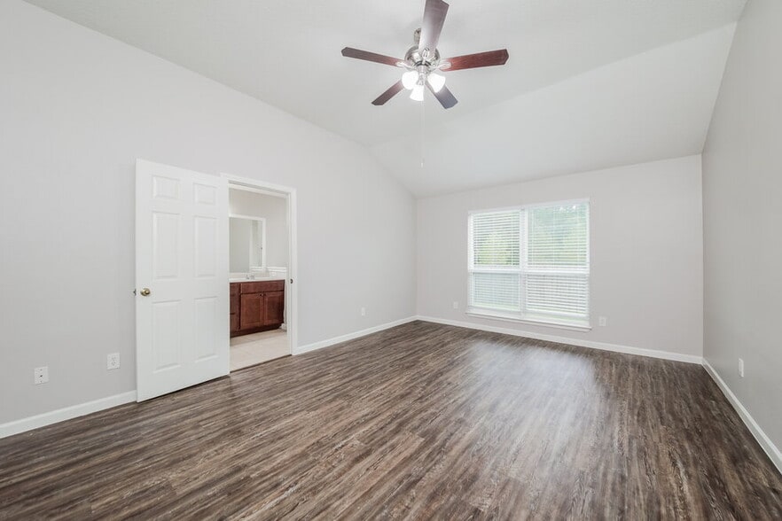 Building Photo - 22711 Bridgewater Dr