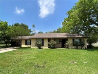 Building Photo - 400 Sun Bonnet Dr