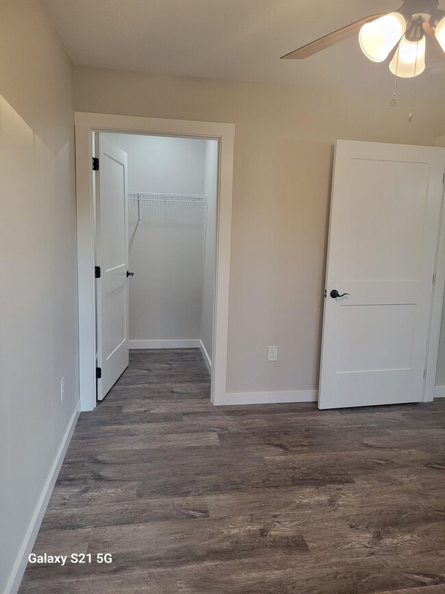 Building Photo - 6036 Seneca Trail