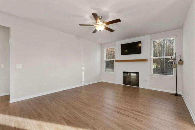 Building Photo - 15 Parkside View