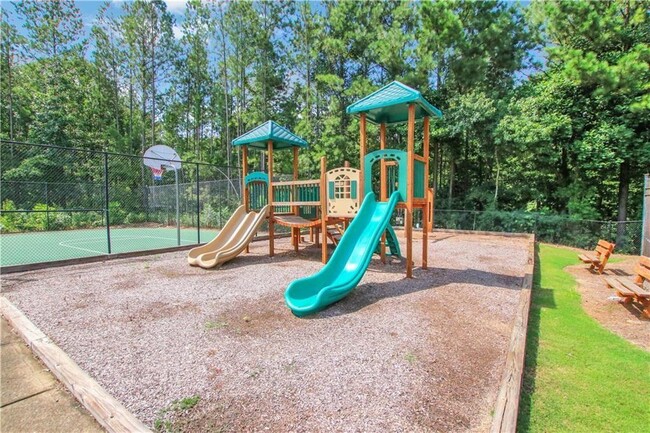 Building Photo - 2205 Serenity Dr NW